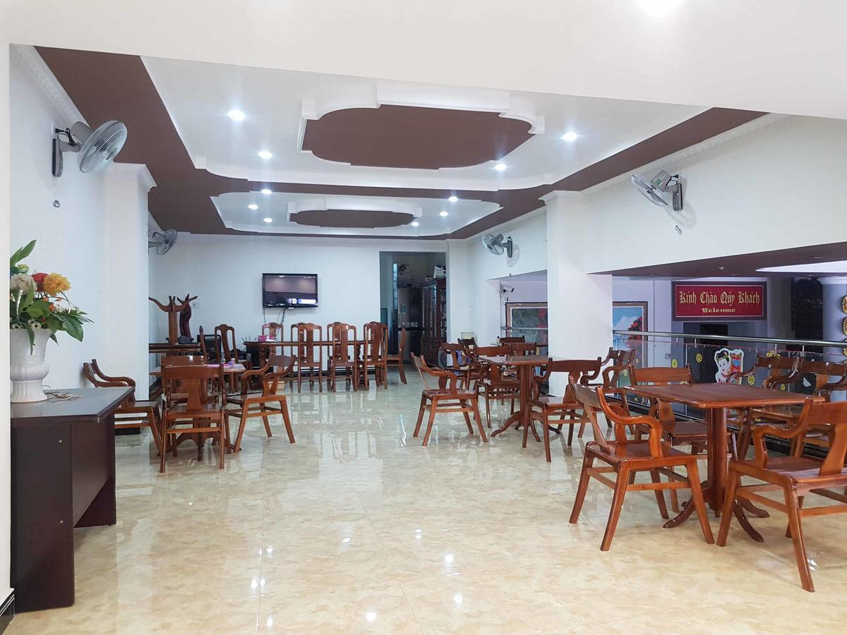 Tay Nguyen Hotel Tỉnh Kontum Exterior foto