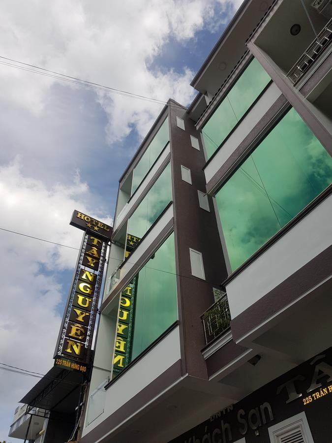 Tay Nguyen Hotel Tỉnh Kontum Exterior foto